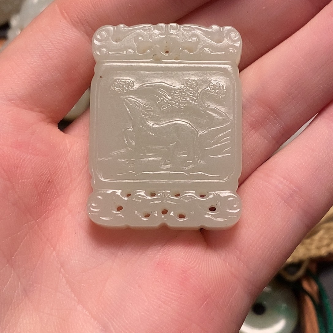 洲***弟和田玉未镶嵌挂件