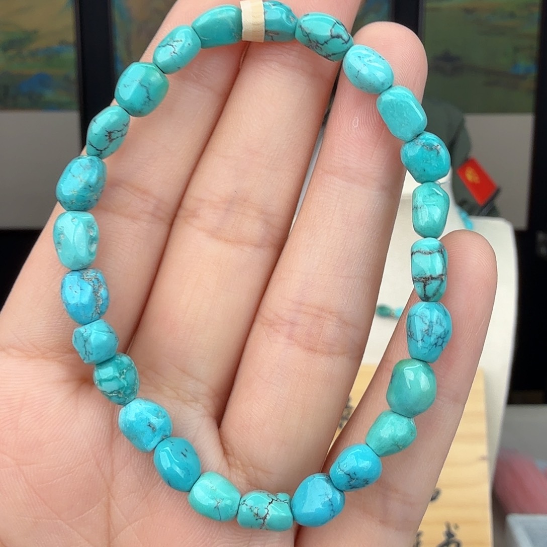 绿松石未镶嵌珠宝奇石