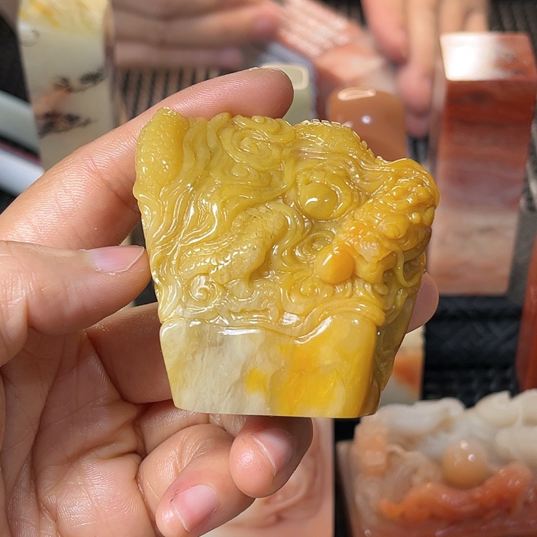 寿山石印石这种现象很容易发生