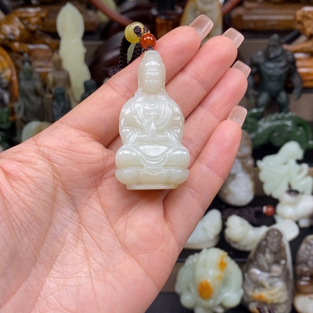 和田玉颈饰未镶嵌