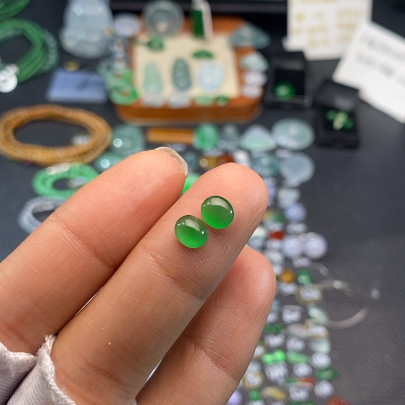 【闪购商品】翡翠挂件未镶嵌蛋