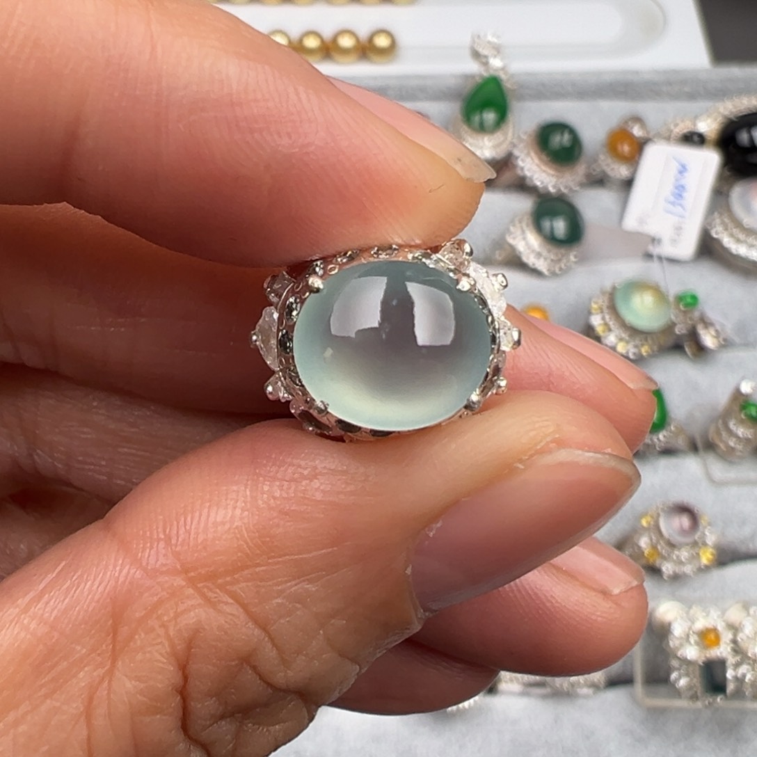 定制翡翠未镶嵌A货