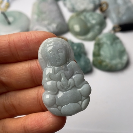 翡翠未镶嵌挂件翡翠