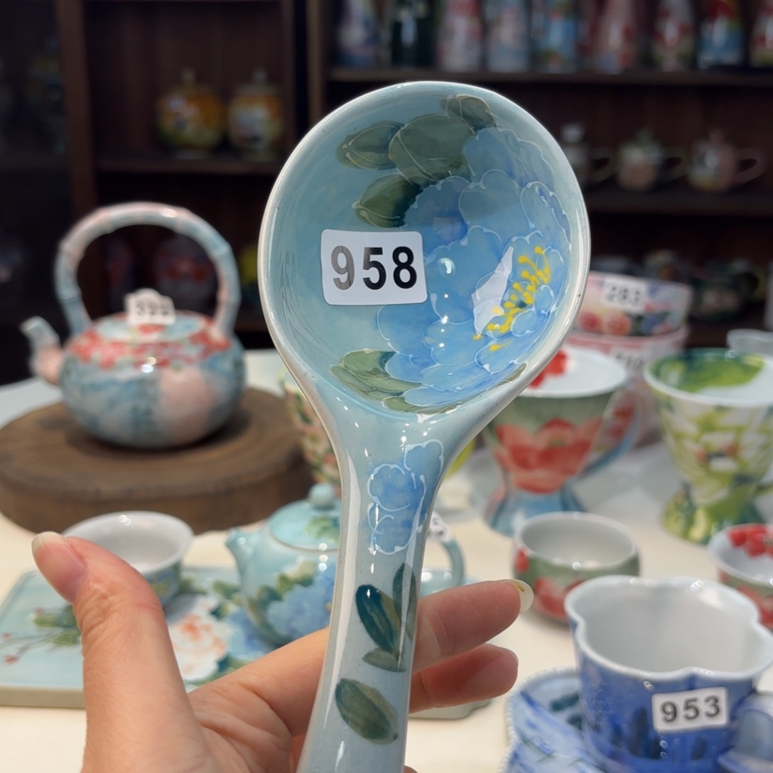 瓷片兔兔好可爱呀