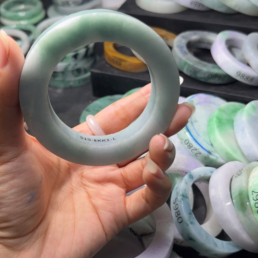 定制翡翠手镯未镶嵌