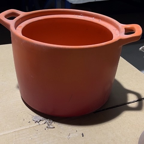 微瑕，明火，口径22，高15无盖4L