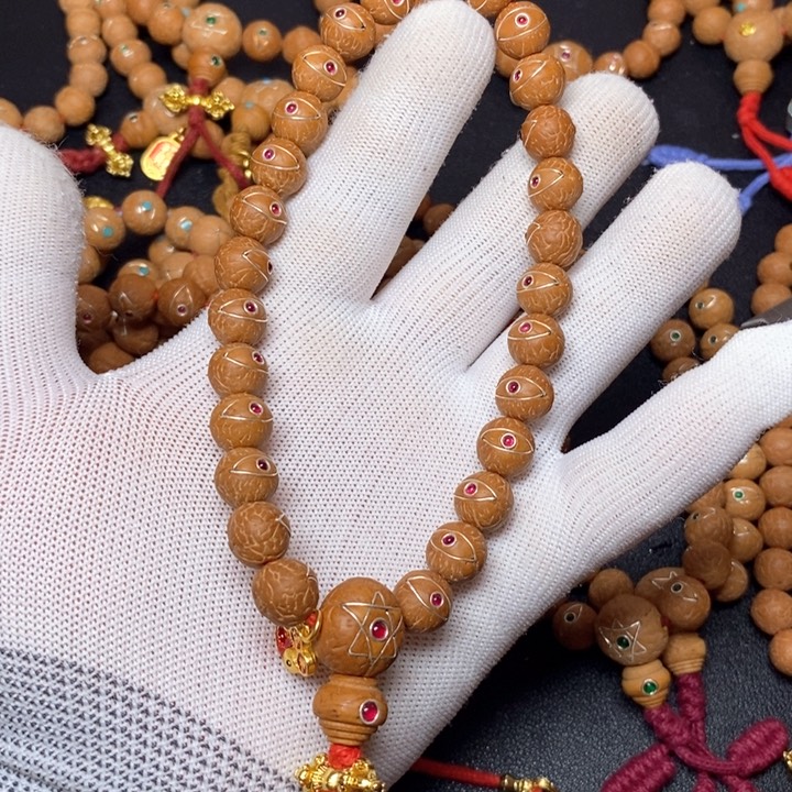 凤眼菩提手串重****）凤眼菩提手持