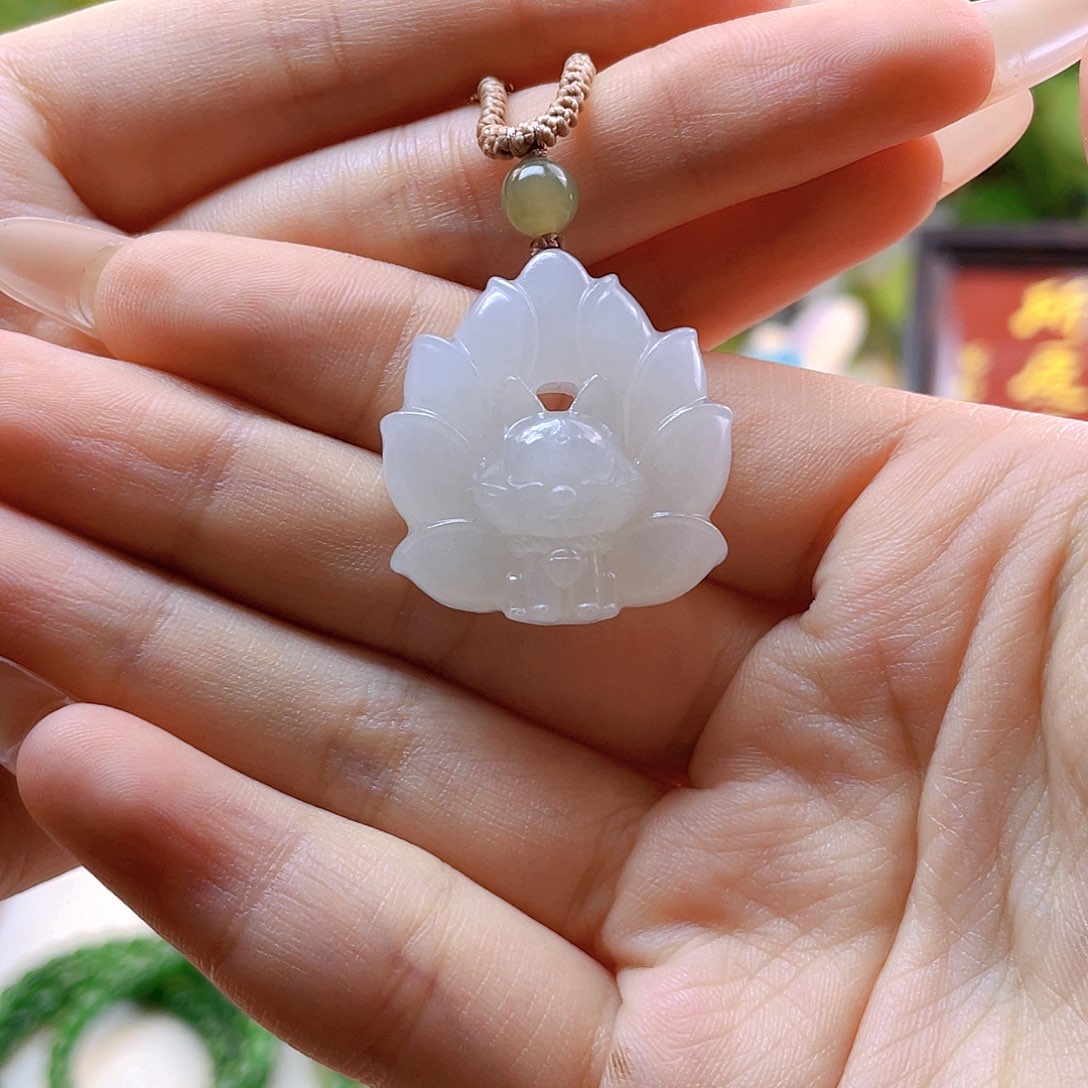 S***e和田玉未镶嵌吊坠(赠链)