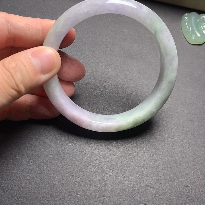 翡翠颈饰未镶嵌63圈