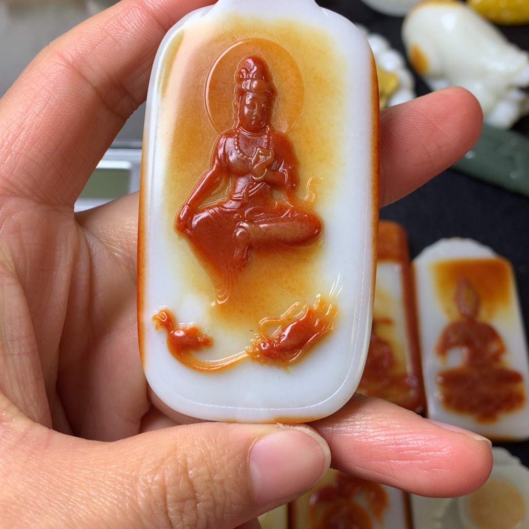 和田玉颈饰未镶嵌富*