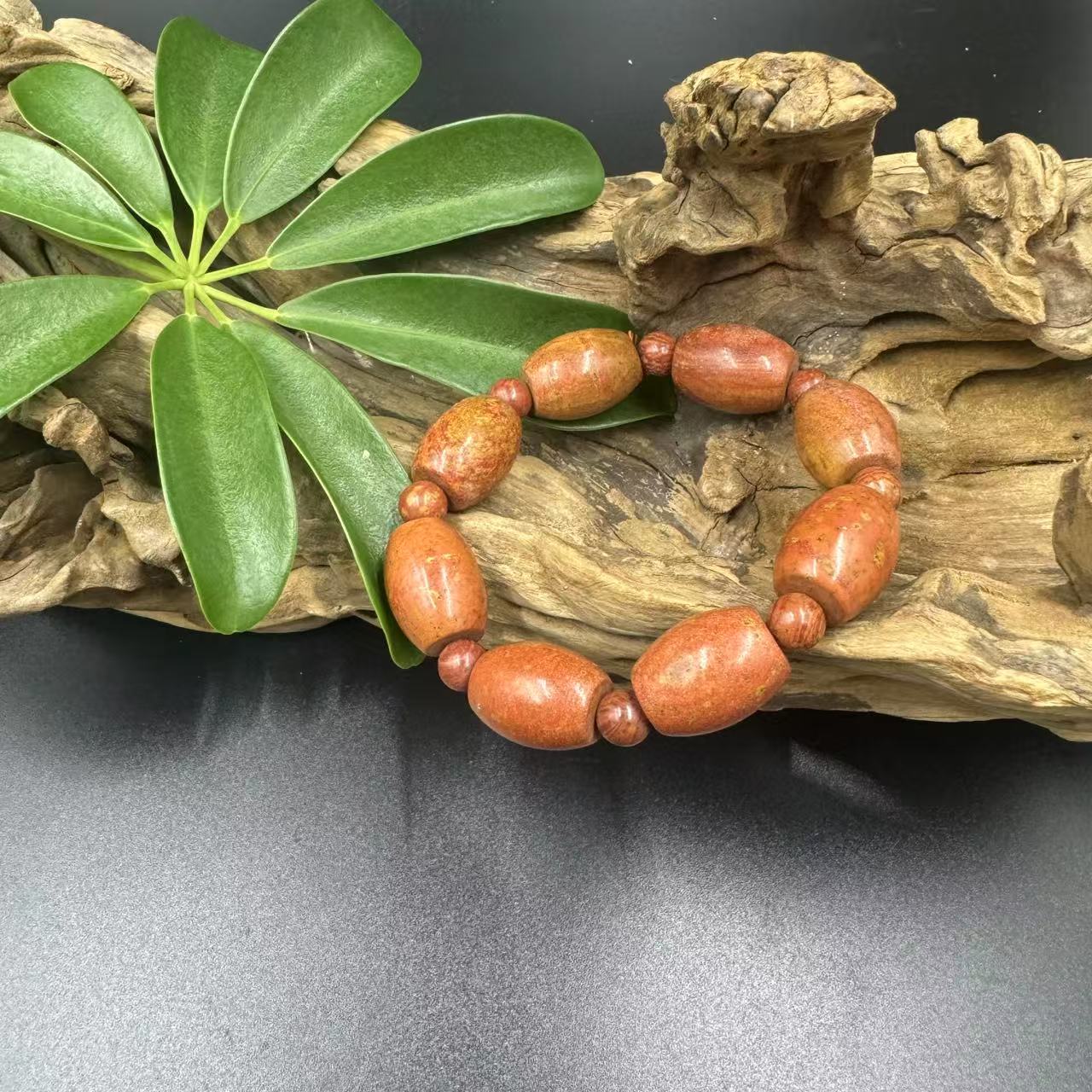 砭石文化博物馆推荐枣珠手链