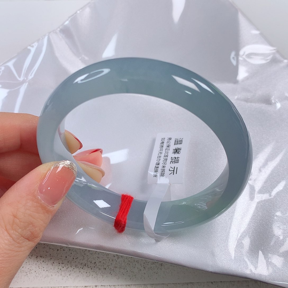 翡翠手镯未镶嵌 正圈①⑥①