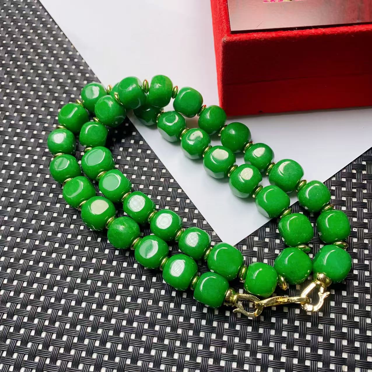 A960绿色系方随型项链11M