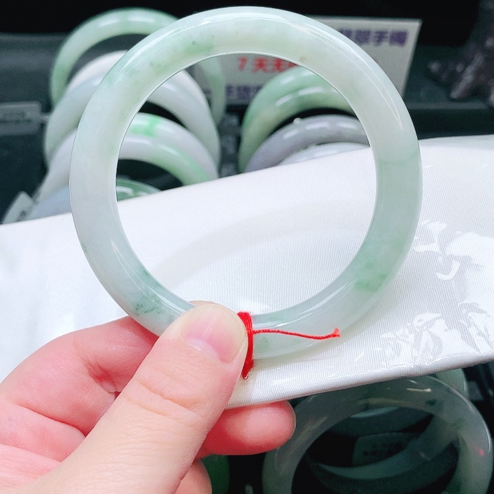 翡翠未镶嵌手镯0561