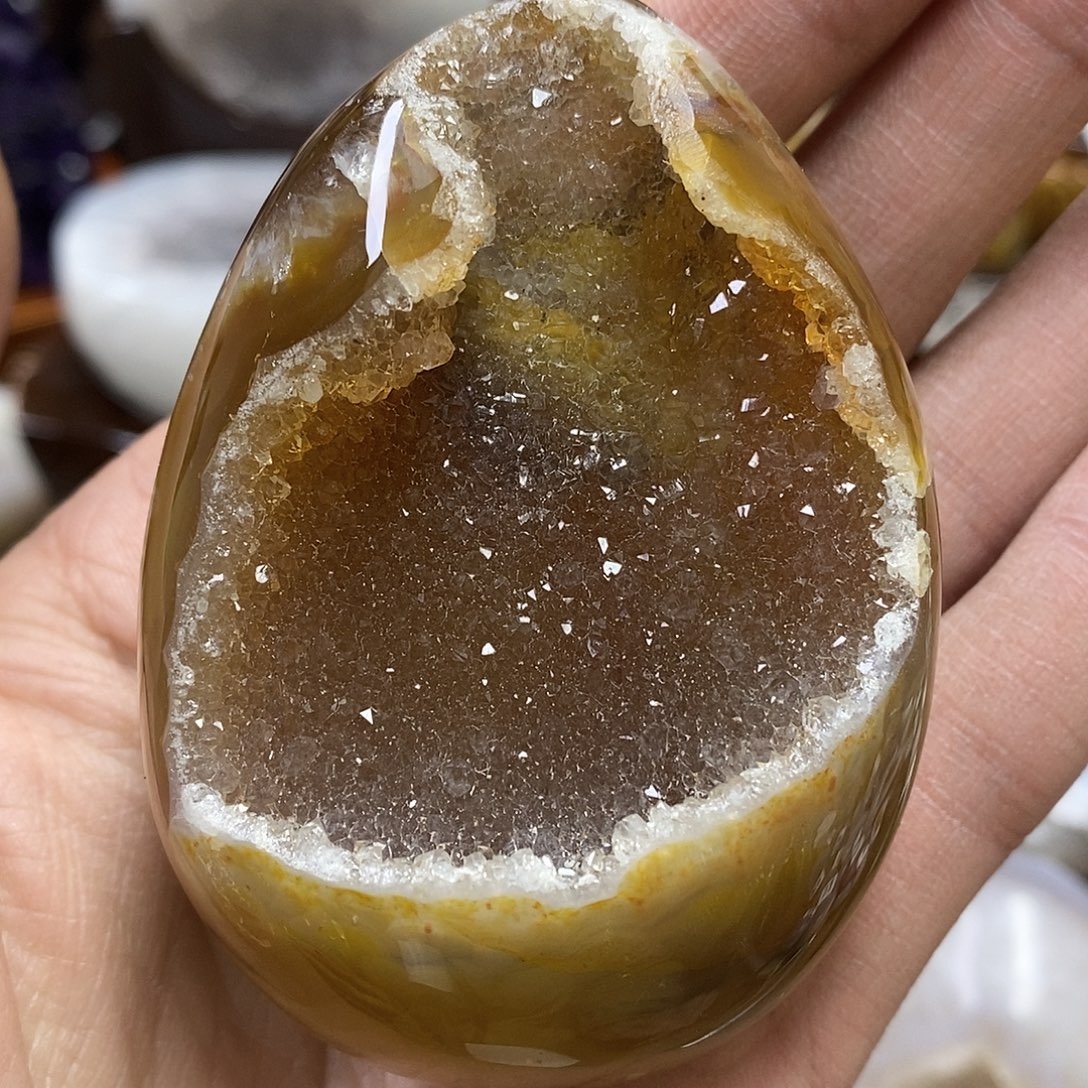 T***…玛瑙/玉髓未镶嵌玛瑙摆件