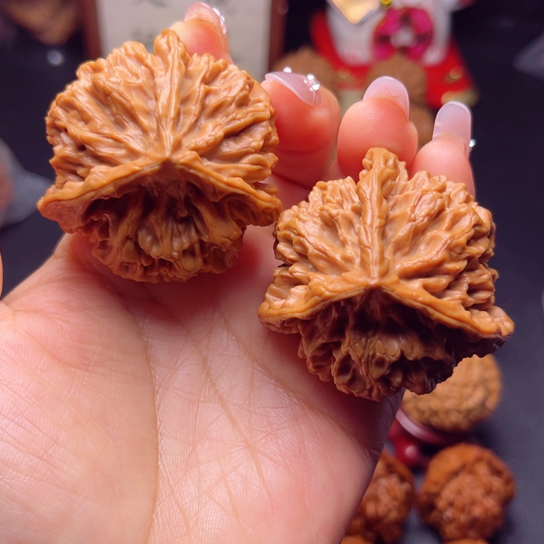 吊坠文玩核桃全品巨重帝王大奔