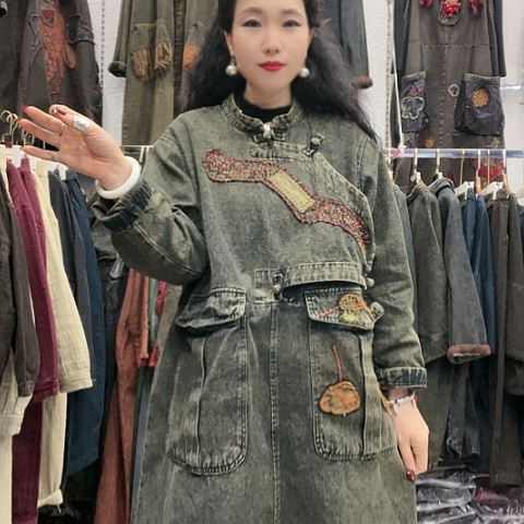 刺绣招财猫重工艺刺绣牛仔旗袍裙