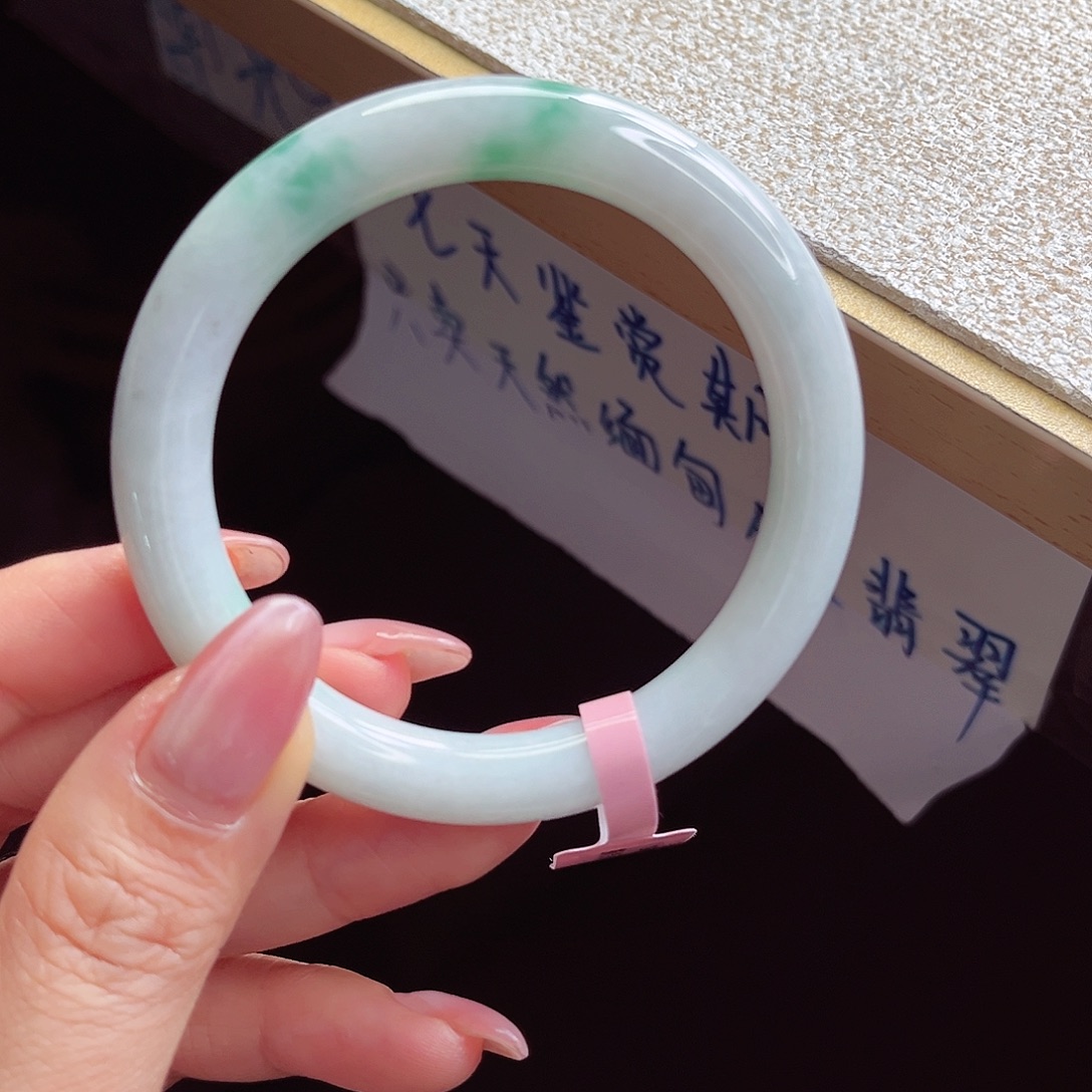 翡翠未镶嵌手镯手镯