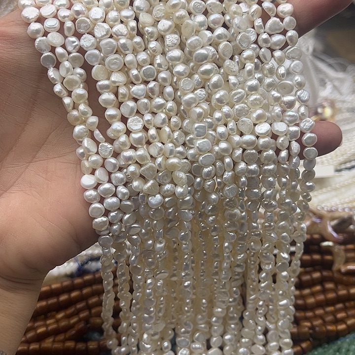 玛瑙/玉髓未镶嵌珠宝半成品一条3-5mm左右碎银巴洛克珍珠