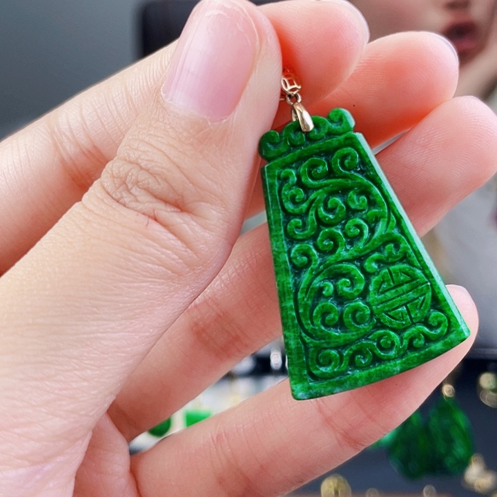 翡翠颈饰18K金镶嵌饰品