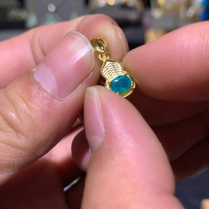 欧泊银S925镶嵌欧泊吊坠