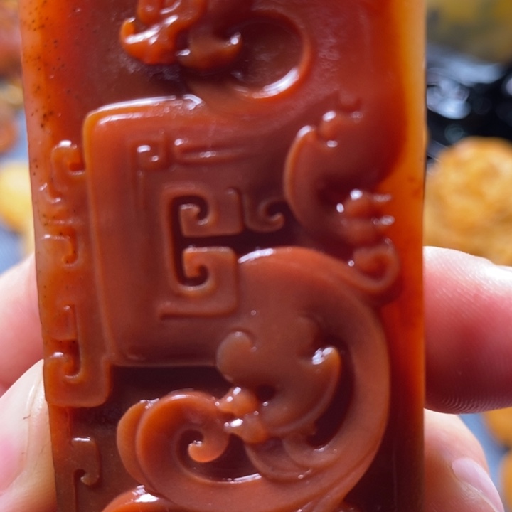 合金石英质玉（黄龙玉）颈饰