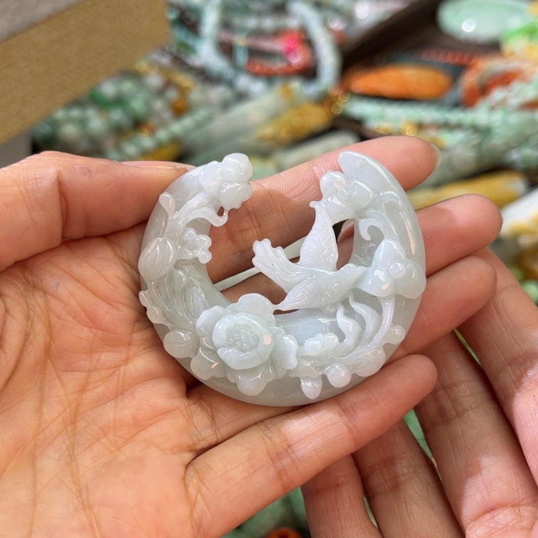 翡翠颈饰未镶嵌待编款