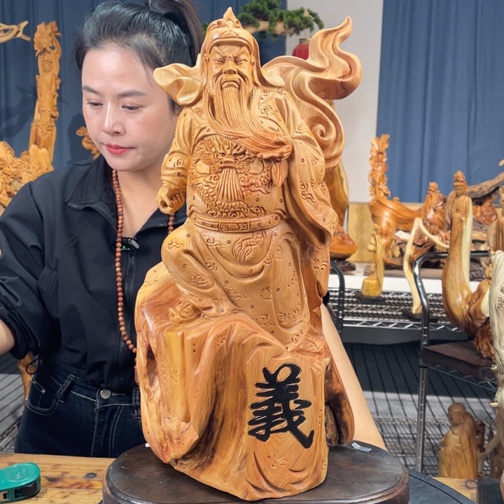 柏木（崖柏）随型摆件