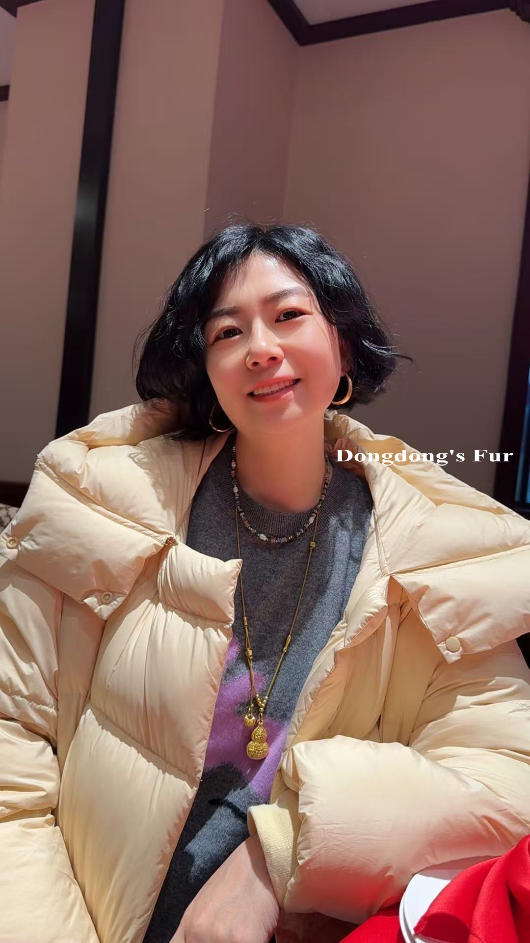 女款羽绒服短款时尚女士连帽冬季女装biao