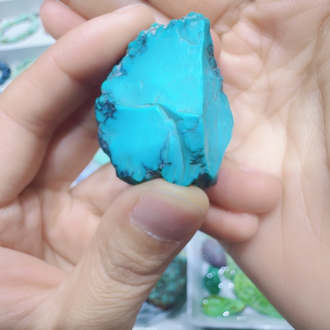 绿松石未镶嵌原矿绿松石玉化蓝随行