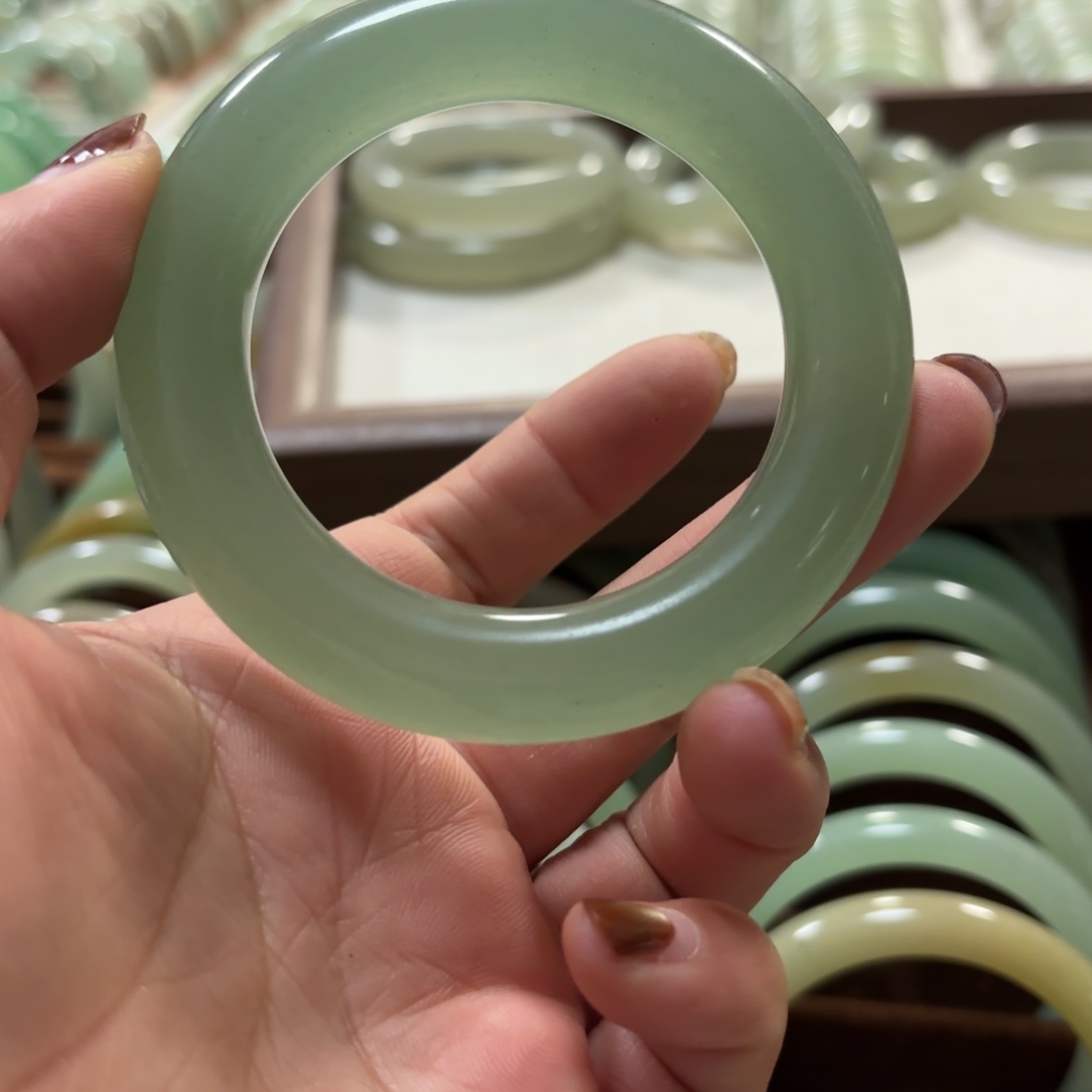 未镶嵌手镯东陵石圈*