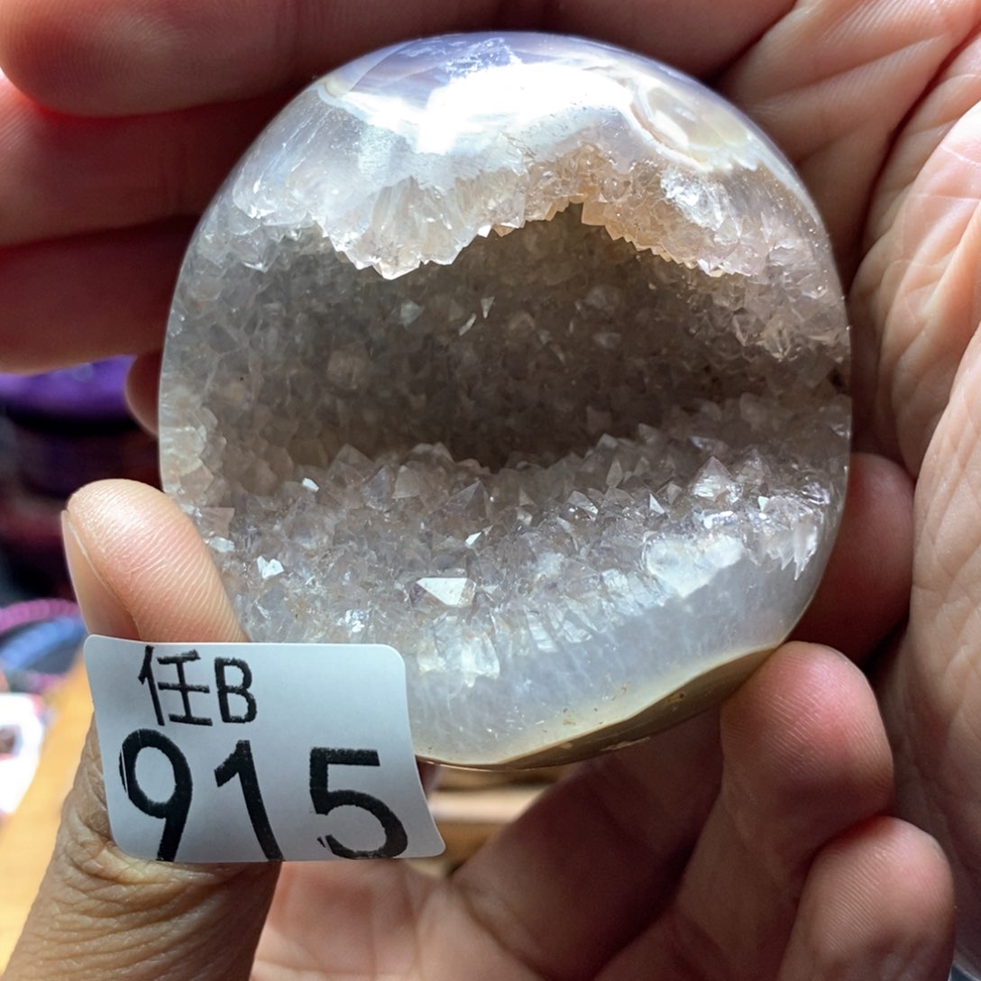 未镶嵌水晶大型摆件（非配饰）