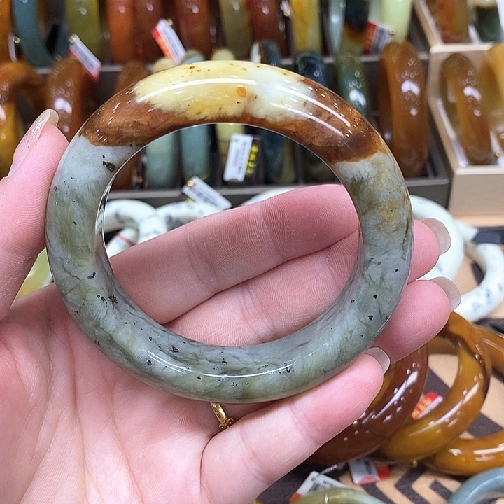 未镶嵌蛇纹石玉手镯