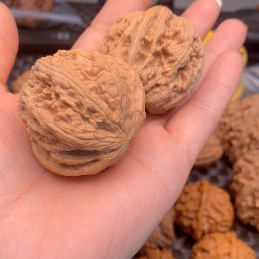 桃核吊坠伤****?文玩核桃