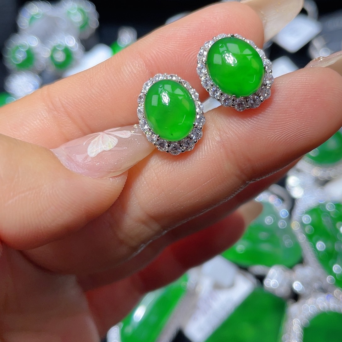 翡翠颈饰银S925镶嵌翡翠