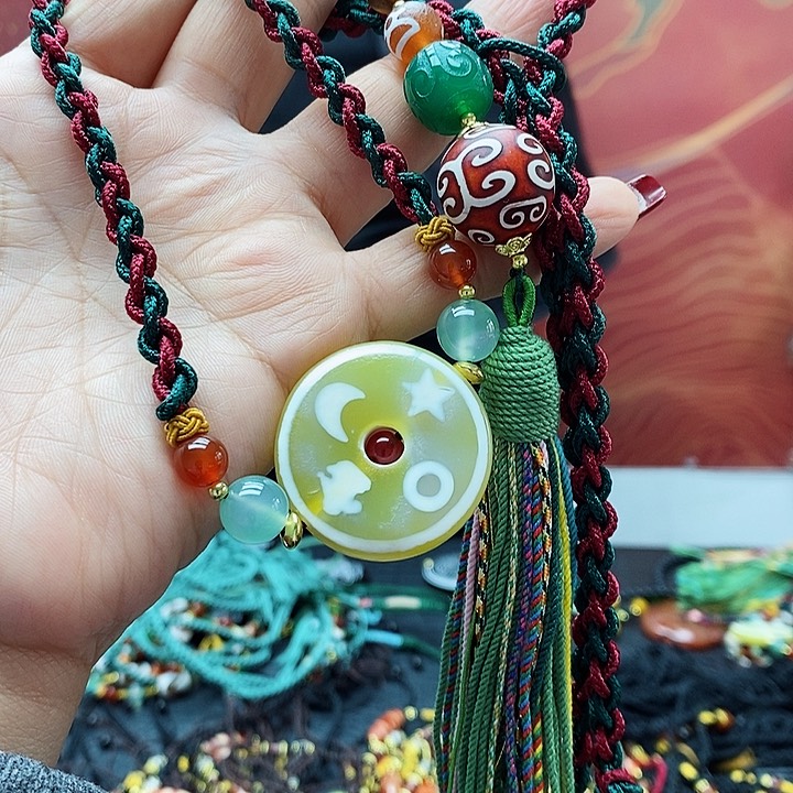 玛瑙/玉髓颈饰合金
