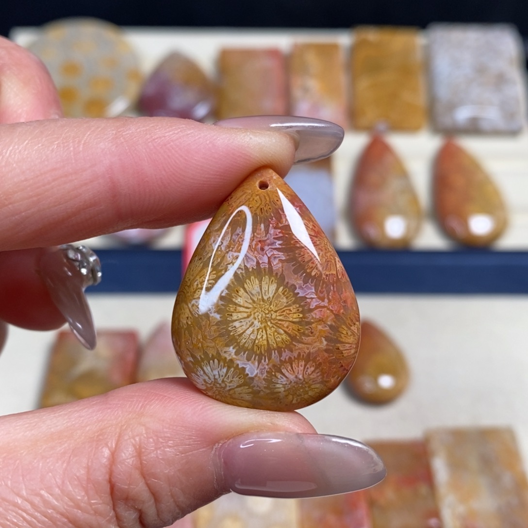 5***9硅化玉未镶嵌吊坠