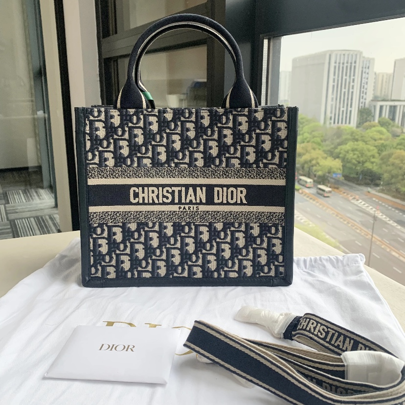 99新 DIOR/迪奥 Dior 老花新款托特小号 25090084-01