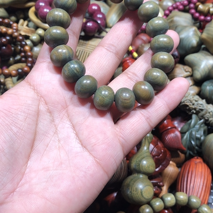 维腊木（绿檀）1236654778999987