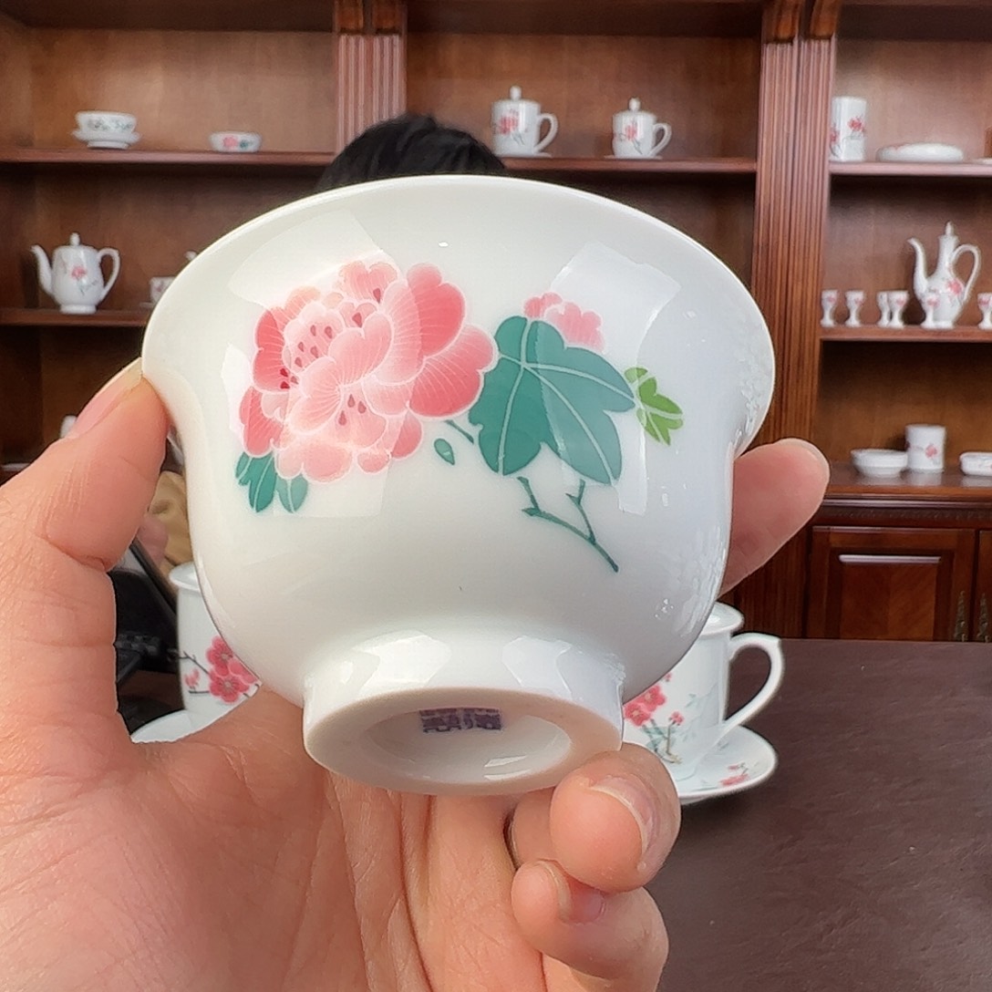 瓷玉泥芙蓉压手杯