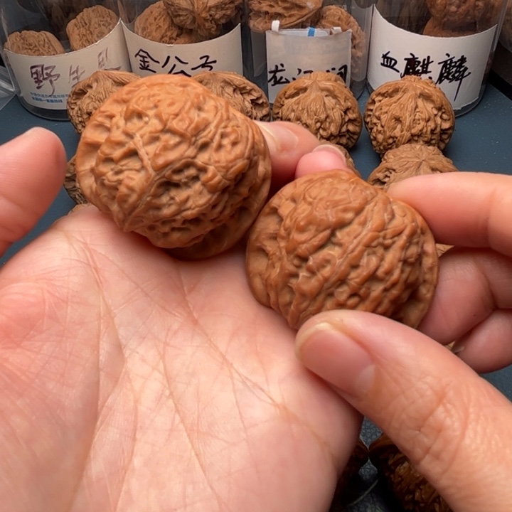 吊坠文玩核桃39平谷血麒麟