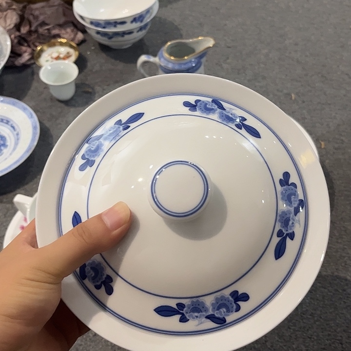 景德镇陶瓷合和器