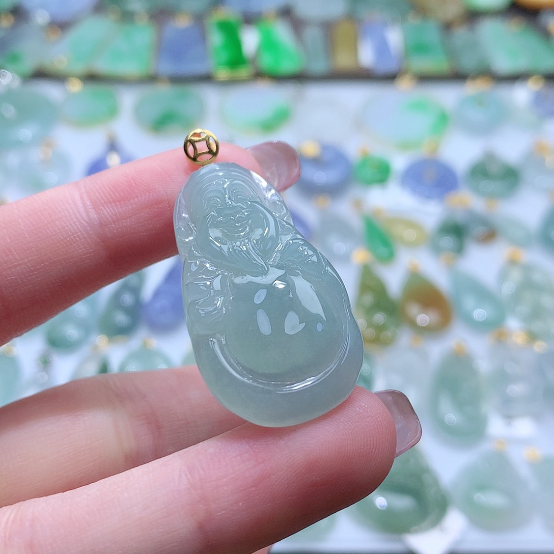 翡翠颈饰未镶嵌翡翠