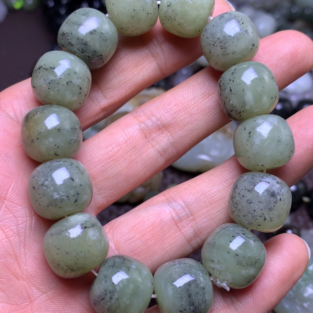 未镶嵌手串和田玉16