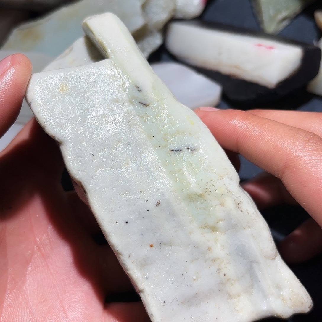 和田玉未镶嵌挂件