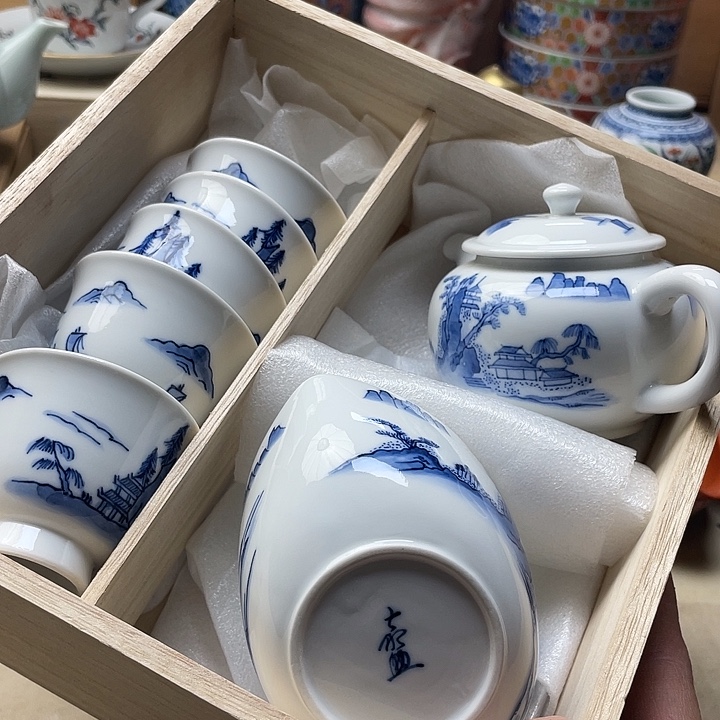 飞***鸟瓷片002 一人直播，看品直播间说序号