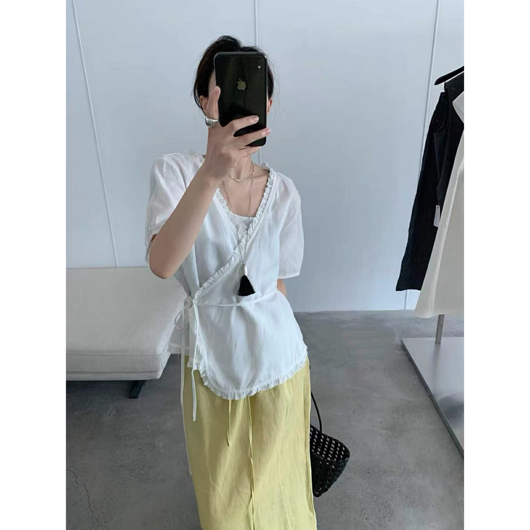 NO退NO换 韩系木耳边交叉V领上衣