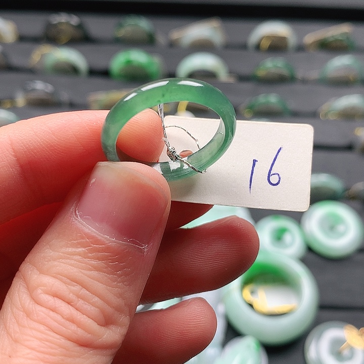 翡翠戒指未镶嵌戒指