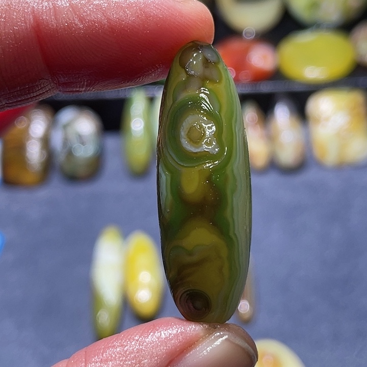 玛瑙/玉髓未镶嵌珠宝奇石