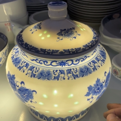 景德镇陶瓷青花玲珑